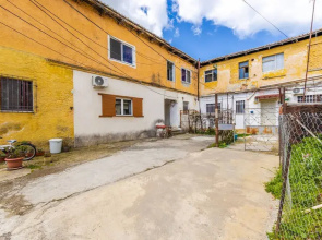 Elegant Apartment Comfort in Shkod r s Heart