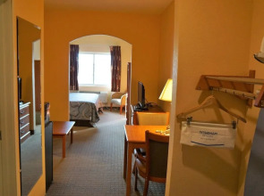 Super 8 Topeka at Forbes Landing