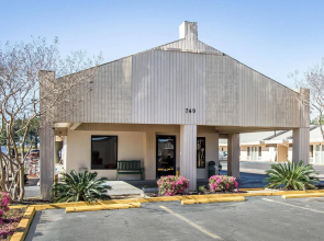 Rodeway Inn & Suites Brookhaven