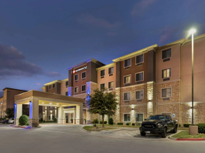 Best Western Plus Buda Austin Inn & Suites