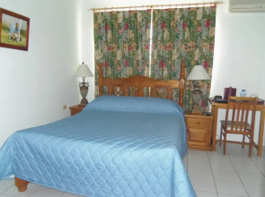 Airport Inn