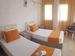 Onoda Hotel & Suites