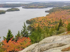 Trenton Chalet - 7 Miles to Acadia National Park!