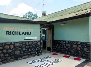 Richland Lodge Motel