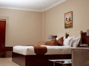 Golden Bean Hotel