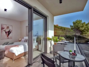 Luxury Villa Happiness