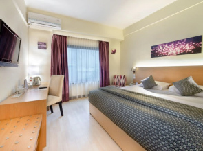 Tychi Hotel