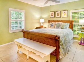 Bird Of Paradise 4 Bedroom Home by RedAwning