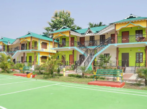 Resort Trimurti
