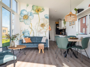 Beautiful Chalet With a Jetty, Near Frisian Lakes