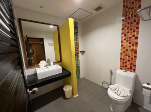 Zephyr Grand Hotel