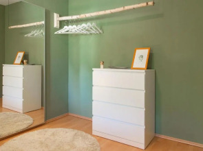 Stilvolles Apartment mit Balkon / Netflix + WIFI & zentrumsnah