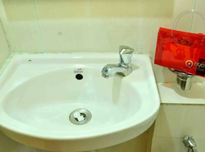 OYO Rooms Bhawarkuan Square