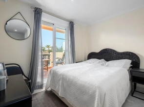 Beautiful 2 bed Apt with amazing views - RDR203