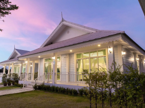 Tubtim Siam River Kwai Resort