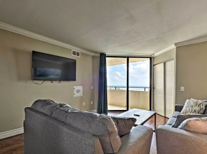 Private Beach Access: Hudson Resort Condo!