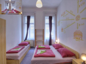 Opera Guesthouse & apartments