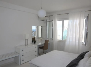 White Residence Apartments