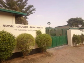 Royal Jacobs Apartments Bed & Breakfast