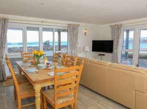 7 Thurlestone Rock