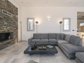 Villa Nites