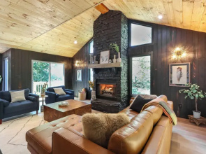 Blue Ridge Lake Home w/ Hot Tub in Morganton!