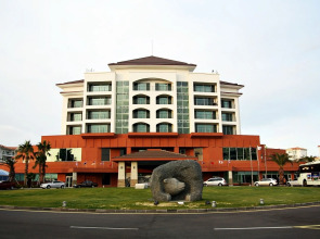 Raon Hotel & Resort