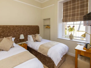 Dryburgh Arms Pub With Rooms