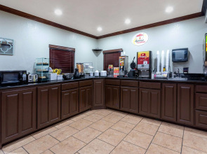 Super 8 by Wyndham Amarillo Central TX