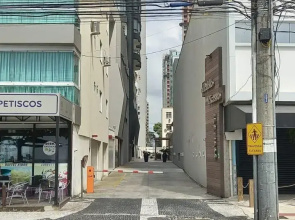 Apto 2 qtos - acesso exclusivo á praia, 30mts