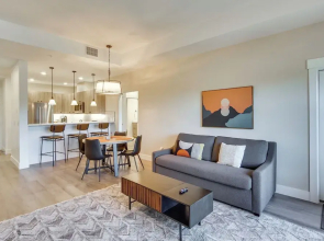 Suncadia Resort Condo: Balcony & Golf Course Views