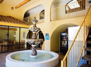 Motel 6 Phoenix - Scottsdale West, AZ