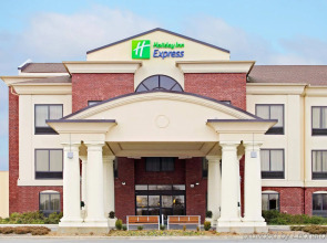 Holiday Inn Express Hotel & Suites Pine Bluff / Pines Mall by IHG