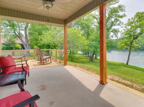 Waterfront Getaway w/ Patio on the White River!