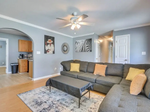 < 4 Mi to Dtwn Greensboro: Renovated Home w/ Yard!