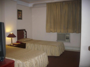 Pragati Manor