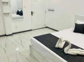Hotel Jay R