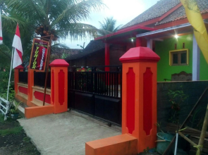 Yunior Guesthouse