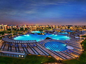 SUNRISE Crystal Bay Resort