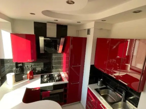 LUXURY RED APARTMENT by Marta