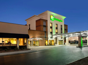 Aviator Hotel & Suites, Best Western Signature Collection