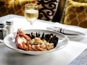 Catalina Hotel & Beach Club