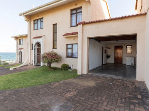 Port Edward Ocean View Duplex