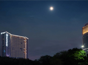 Lia Charlton Hotel Shenzhen