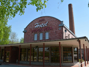Pijpun Piha Hotel