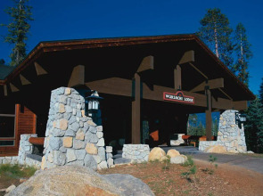 Wuksachi Lodge