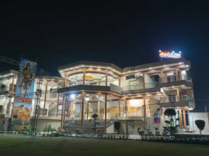 Hotel CM Palace