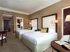 Mövenpick Grand Al Bustan Dubai