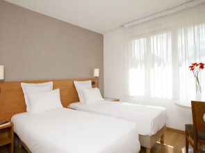 Séjours & Affaires Paris Nanterre