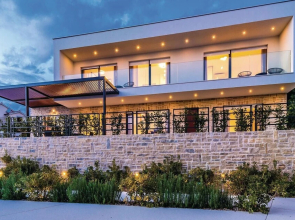 Awesome Home in Tribunj With Wifi and 4 Bedrooms